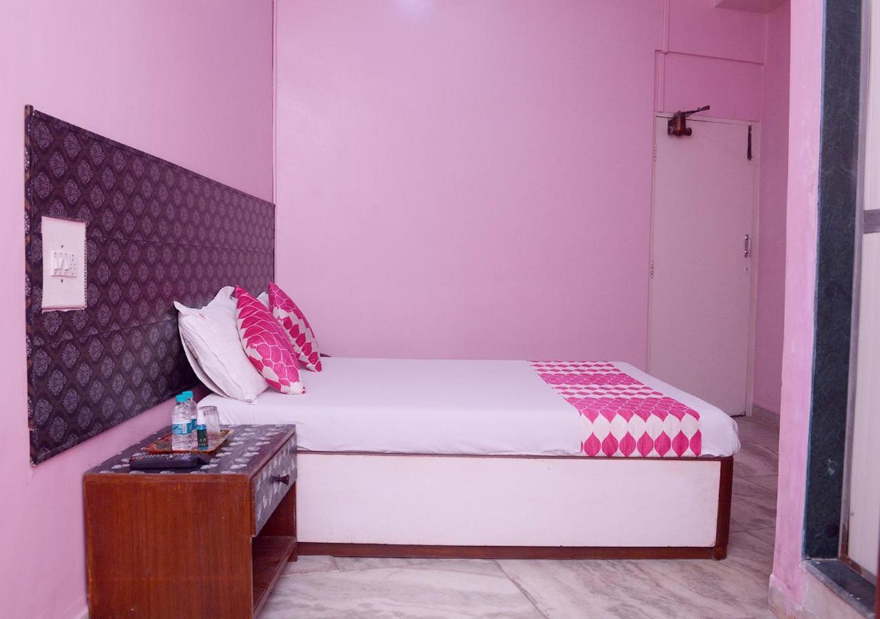Srk Hotel Mumbai Exterior foto